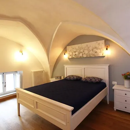 Casa Nel Borgo 아파트 *